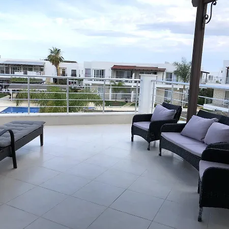 Caezar Beach Apartament Viktoriya *